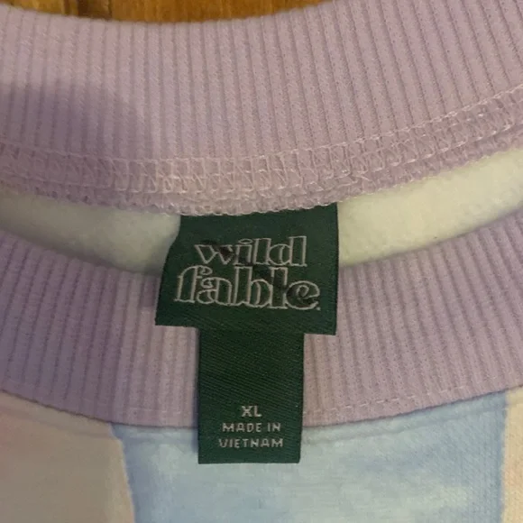 Wild Fable Lavender and Blue Sweatshirt - Picture 2 of 6